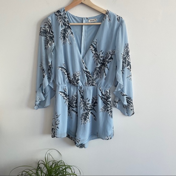 Essue - Blue Floral Romper with Flutter Sleeves - Picture 1 of 4